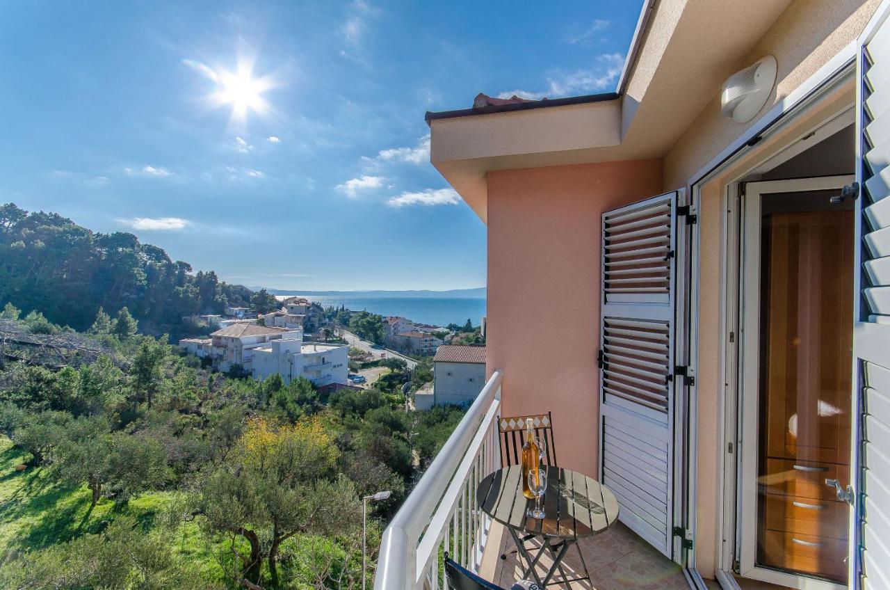 Apartments Seaview Tucepi Bagian luar foto
