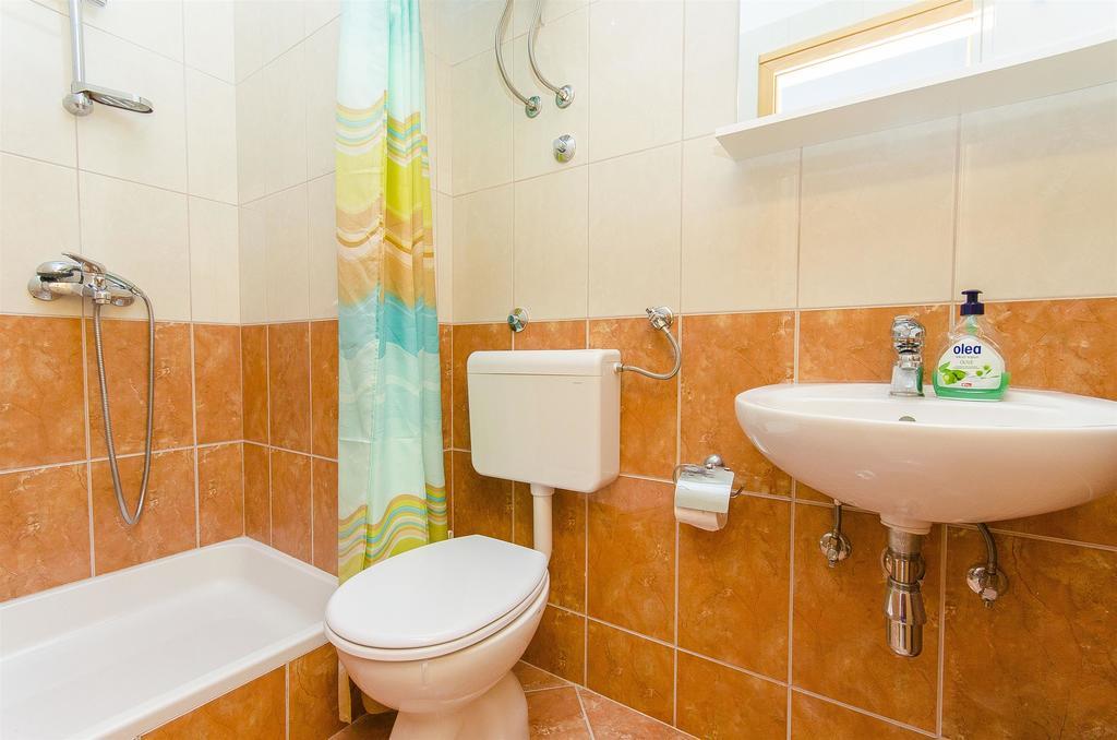 Apartments Seaview Tucepi Bagian luar foto